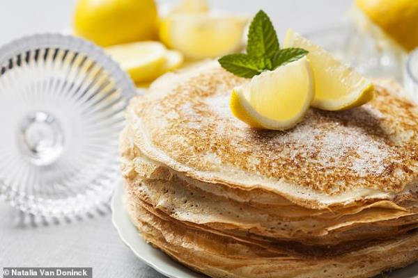 American-style pancakes tend to be smaller in diameter but thicker and fluffy than English-style (pictured) which is ideal for rolling into a cylinder